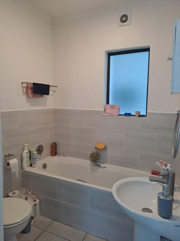 2 Bedroom Property for Sale in Westcliff Western Cape